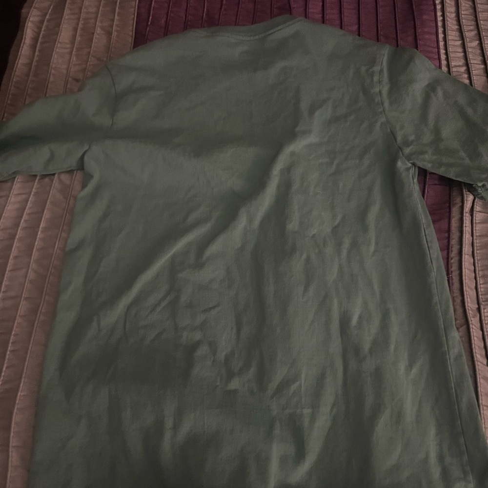 Converse Short Sleeve Tees in Green and Brown- Men’s medium- 2 pack - Picture 7 of 8
